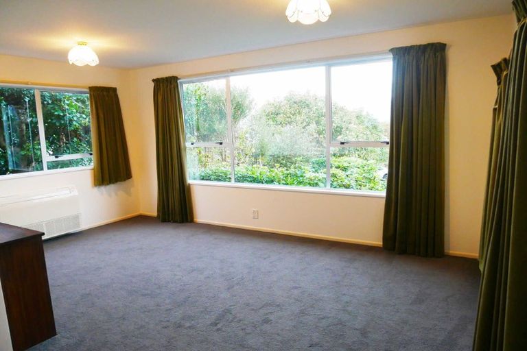 Photo of property in 18 Bayview Place, Cass Bay, Lyttelton, 8082