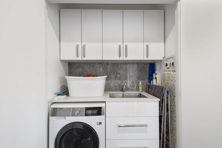 Photo of property in 1/49 Nile Road, Milford, Auckland, 0620