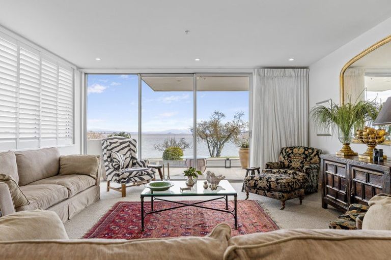 Photo of property in 110 Lake Terrace, Taupo, 3330