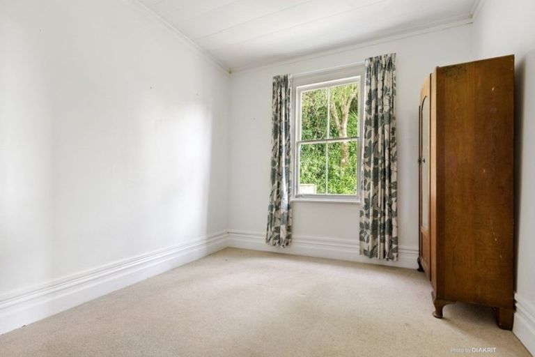 Photo of property in 94 Rolleston Street, Mount Cook, Wellington, 6021