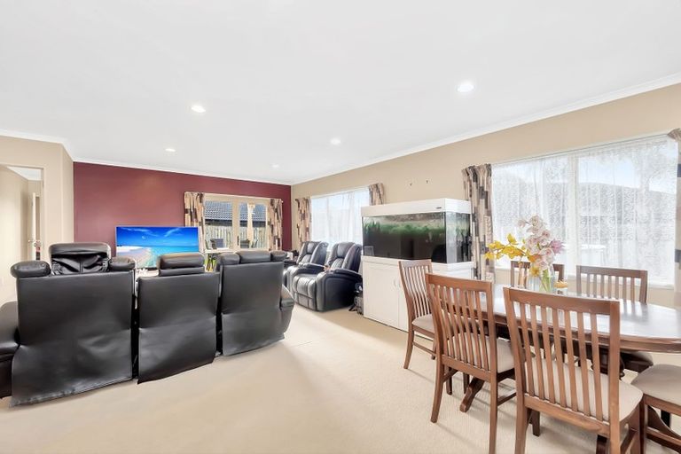 Photo of property in 15 Golden Courie Close, Papamoa Beach, Papamoa, 3118