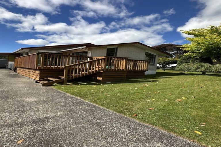 Photo of property in 20 Hapi Street, Pomare, Rotorua, 3015