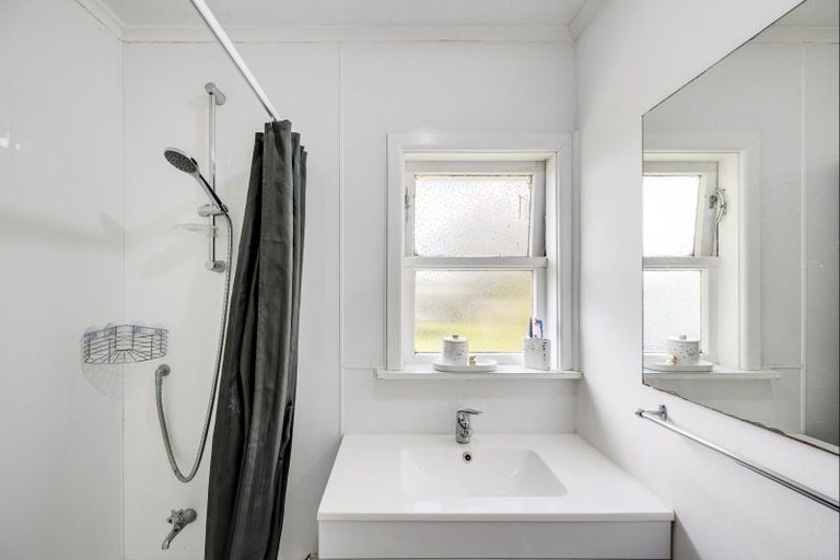 Photo of property in 17 Downing Avenue, Pirimai, Napier, 4112