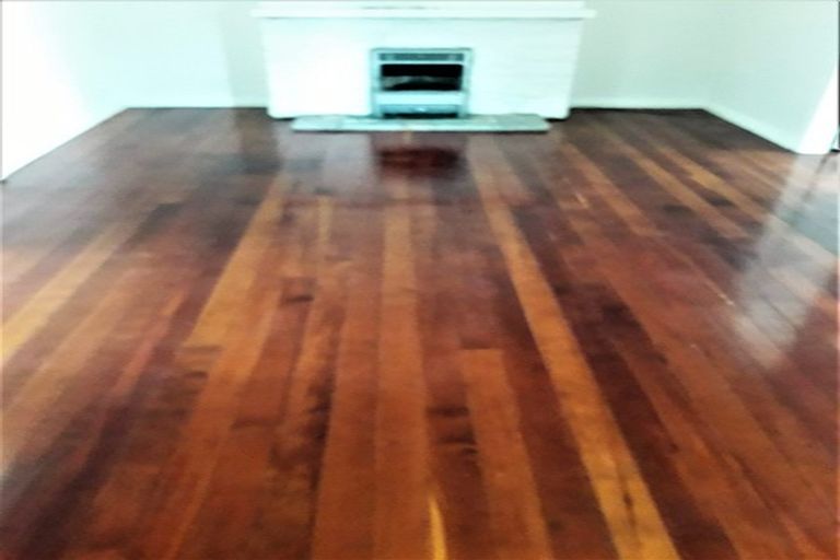 Photo of property in 2 Kerr Street, Devonport, Auckland, 0624