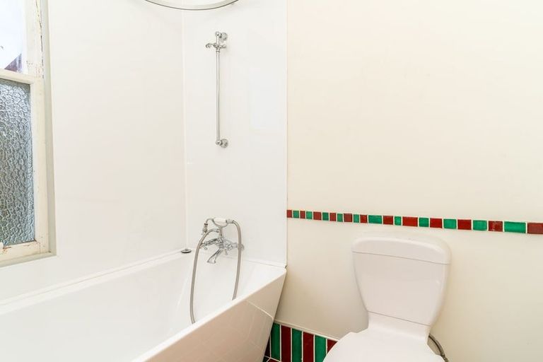 Photo of property in 32 Hereford Street, Kaikorai, Dunedin, 9010