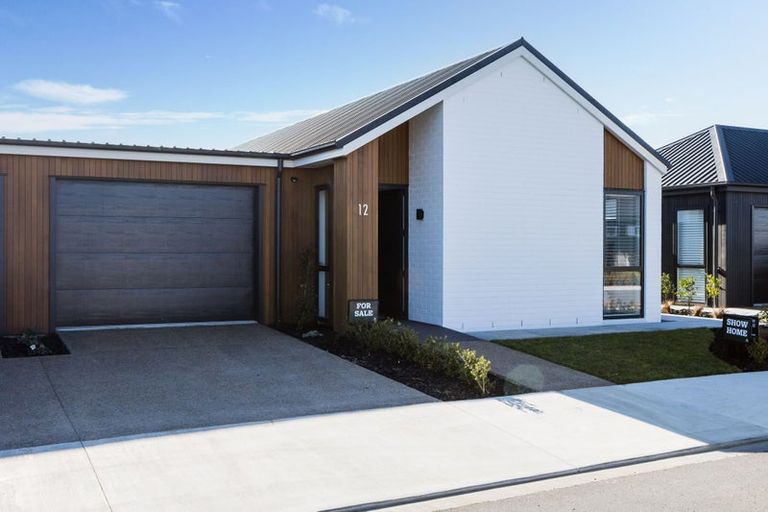 Photo of property in 12 Evergreen Parade, Rosehill, Papakura, 2113