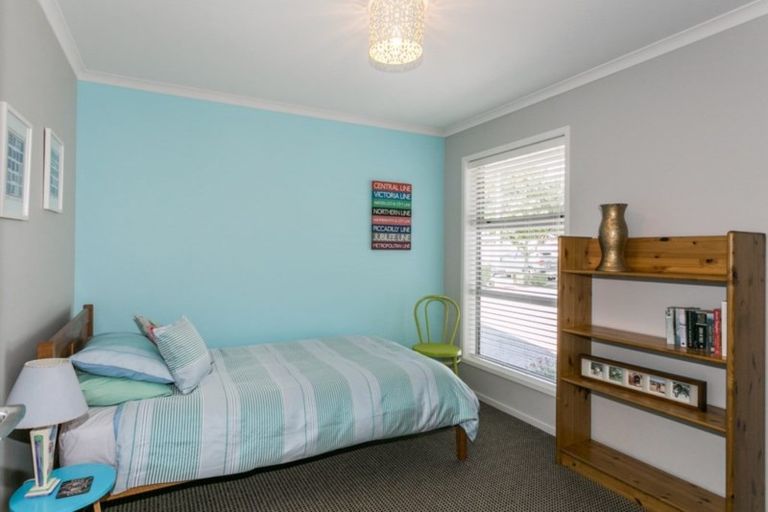 Photo of property in 11 Waitaha Place, Clive, 4102