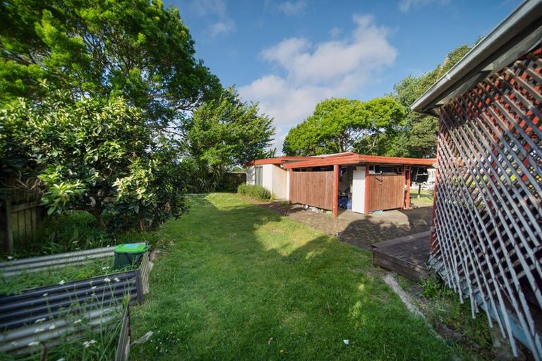 Photo of property in 63 Hallberry Road, Mangere East, Auckland, 2024