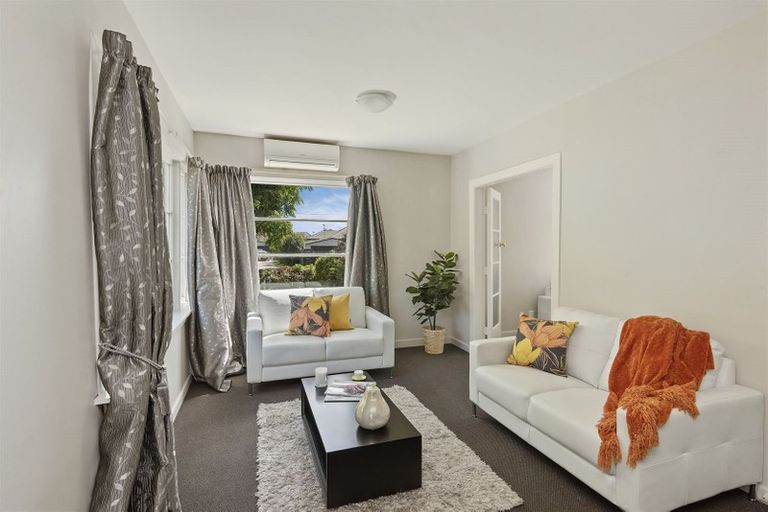 Photo of property in 212 Weston Road, St Albans, Christchurch, 8052