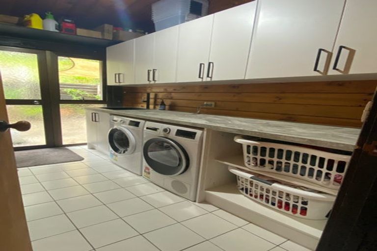 Photo of property in 18 Laingfield Terrace, Laingholm, Auckland, 0604