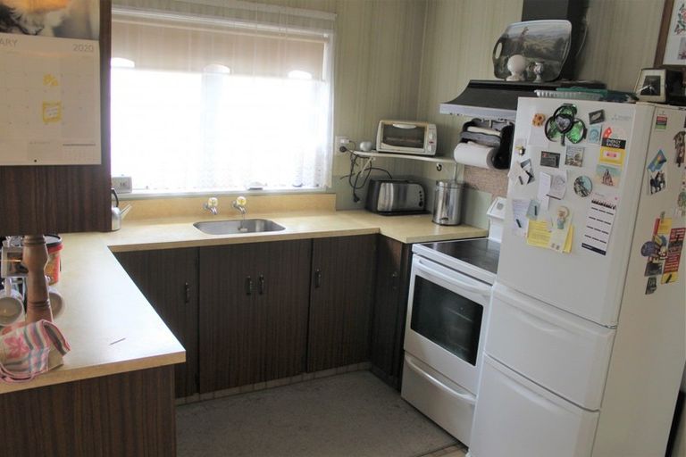 Photo of property in 7 Mccallum Street, Dannevirke, 4930