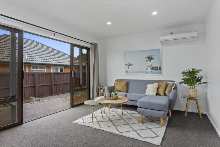 Photo of property in 2 Fulham Street, Islington, Christchurch, 8042