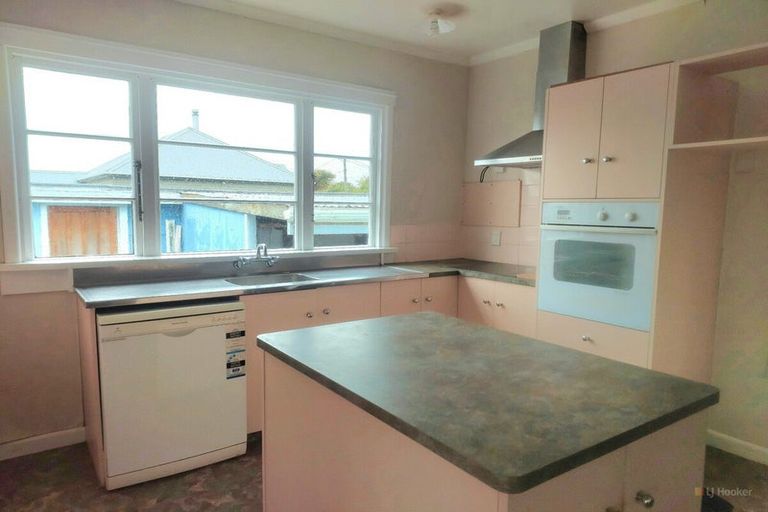 Photo of property in 53 Rhodes Street, Waimate, 7924