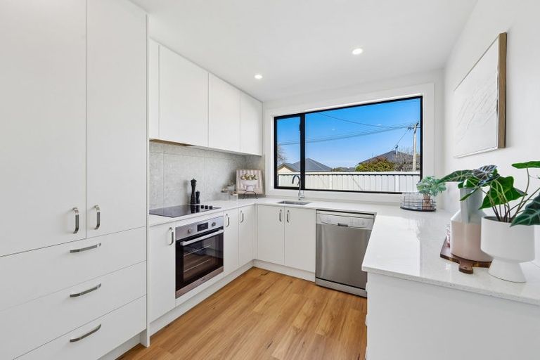 Photo of property in 6 Jennings Place, Rangiora, 7400