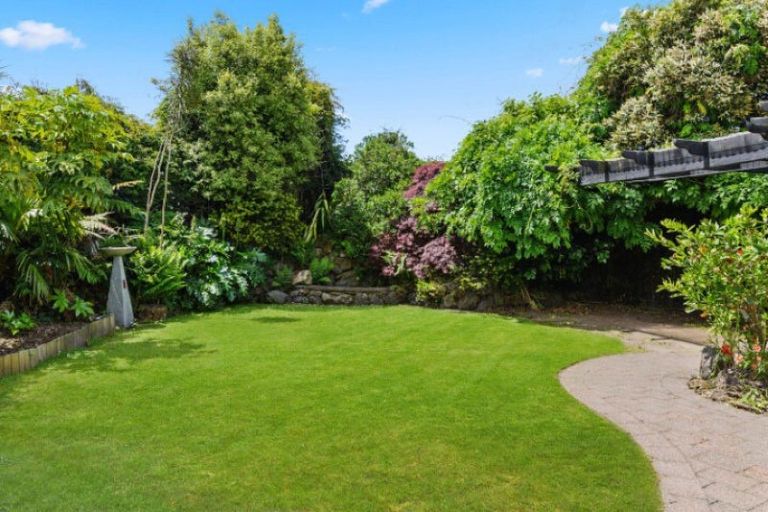 Photo of property in 17a Lisa Crescent, Mangakakahi, Rotorua, 3015