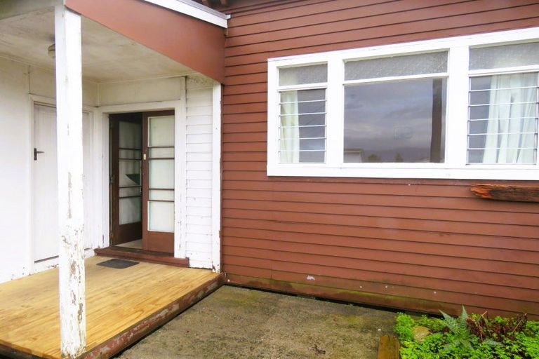 Photo of property in 19 Fonblanque Street, Westport, 7825