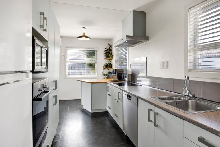 Photo of property in 73 Rata Street, Inglewood, 4330