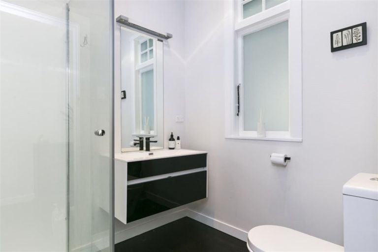 Photo of property in 57 Sefton Street, Wadestown, Wellington, 6012