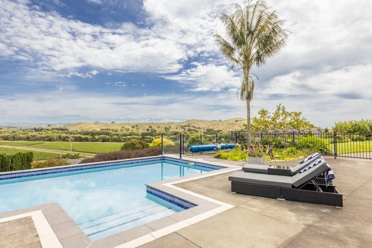 Photo of property in 65 Omarunui Road, Waiohiki, Napier, 4183