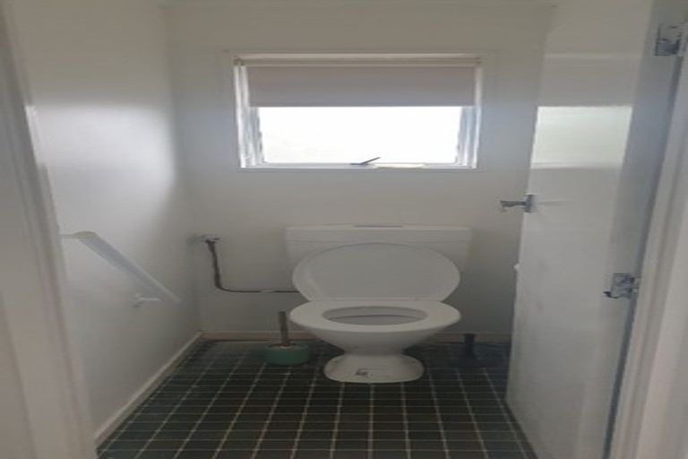 Photo of property in 38 Redcrest Avenue, Red Hill, Papakura, 2110