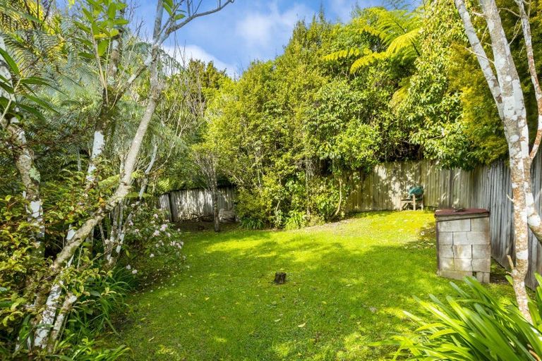 Photo of property in 6 Hobbit Lane, Pinehaven, Upper Hutt, 5371
