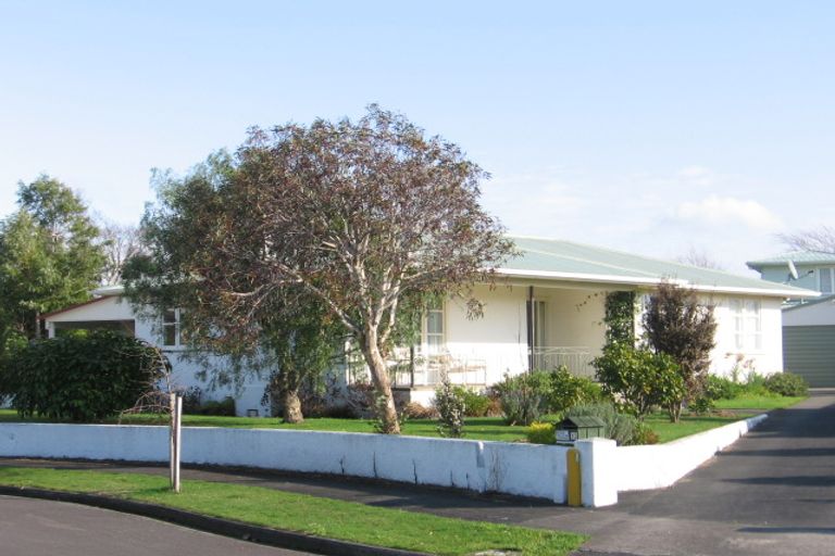 Photo of property in 10 Miles Place, Awapuni, Palmerston North, 4412
