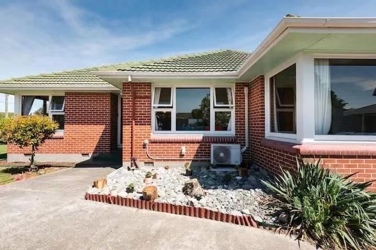 Photo of property in 7 Bendale Place, Avonhead, Christchurch, 8042