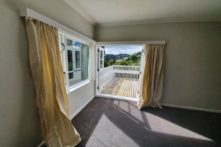 Photo of property in 12 Lytton Street, Wadestown, Wellington, 6012
