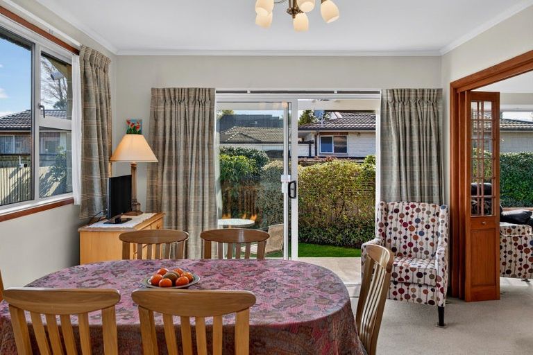 Photo of property in 73 Crofton Road, Harewood, Christchurch, 8051