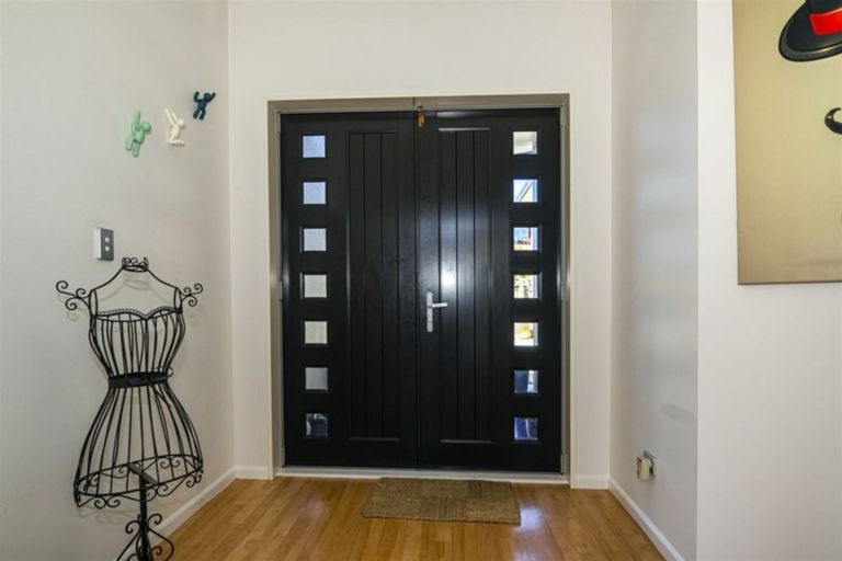 Photo of property in 10 Hewlings Street, Geraldine, 7930