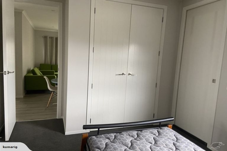 Photo of property in 124 Amesbury Drive, Churton Park, Wellington, 6037