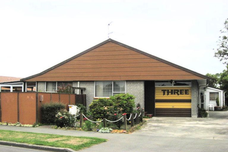 Photo of property in 3a Hersham Place, Bromley, Christchurch, 8062