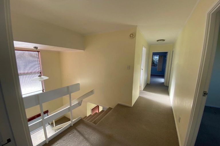 Photo of property in 50 Agincourt Street, Glenfield, Auckland, 0629