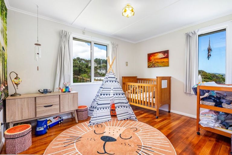 Photo of property in 50 Dimock Street, Titahi Bay, Porirua, 5022