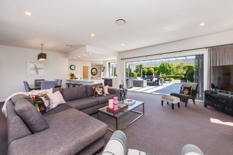 Photo of property in 92 Marne Street, Hokowhitu, Palmerston North, 4410