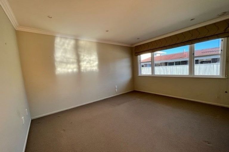 Photo of property in 48a Queens Grove, Hutt Central, Lower Hutt, 5010