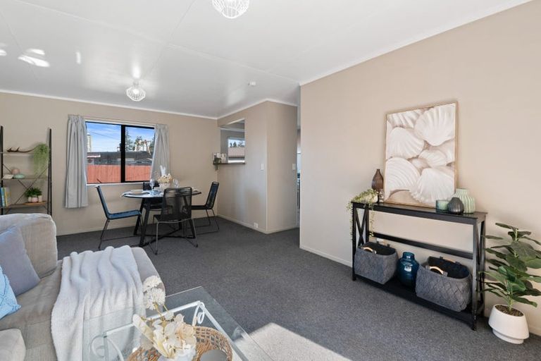 Photo of property in 9b Mount View Drive, Mangakakahi, Rotorua, 3015