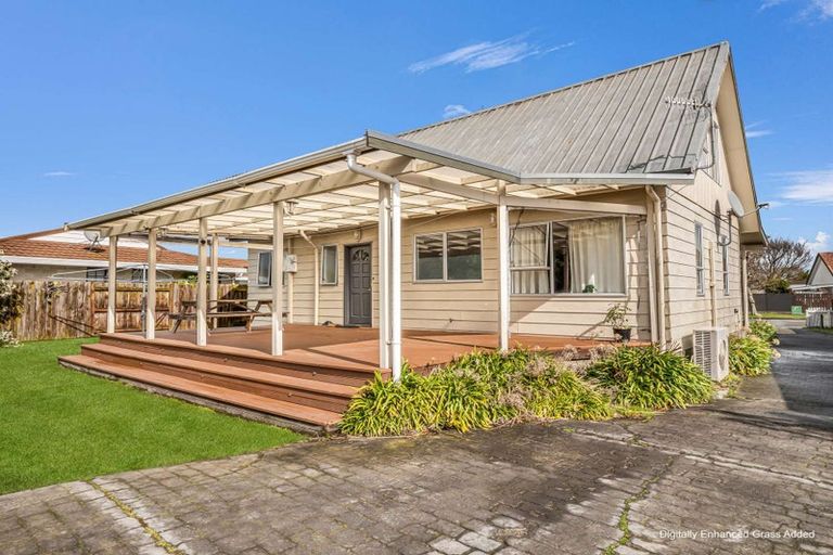 Photo of property in 62 Rennie Avenue, Milson, Palmerston North, 4414