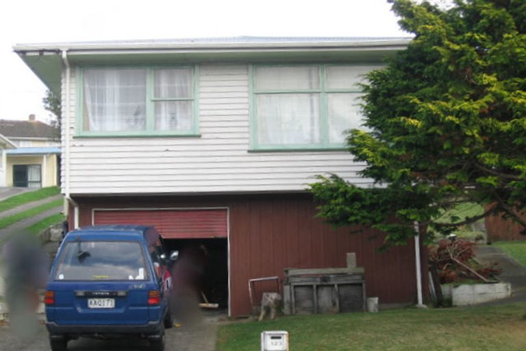 Photo of property in 123 Driver Crescent, Cannons Creek, Porirua, 5024