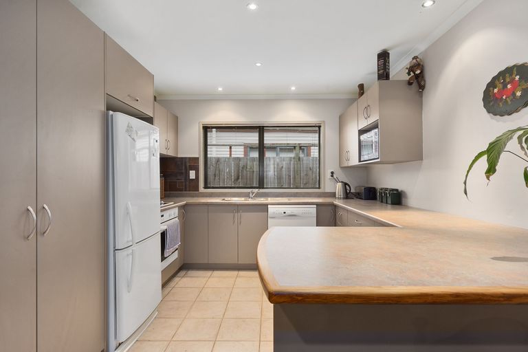 Photo of property in 45 Lisa Place, Brookfield, Tauranga, 3110