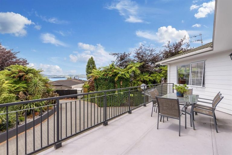 Photo of property in 168a Kawaha Point Road, Kawaha Point, Rotorua, 3010