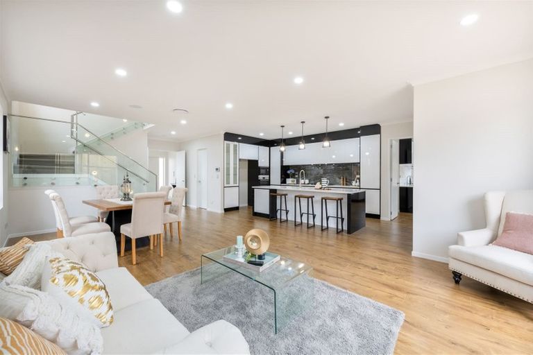 Photo of property in 91 Tir Conaill Avenue, Flat Bush, Auckland, 2019