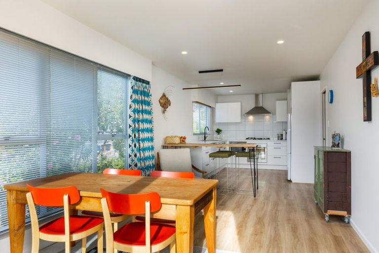 Photo of property in 9 Russell Street, Picton, 7220