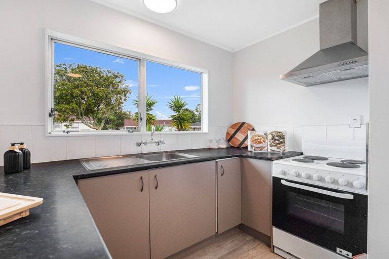 Photo of property in 1/24 Kennington Drive, Clendon Park, Auckland, 2103