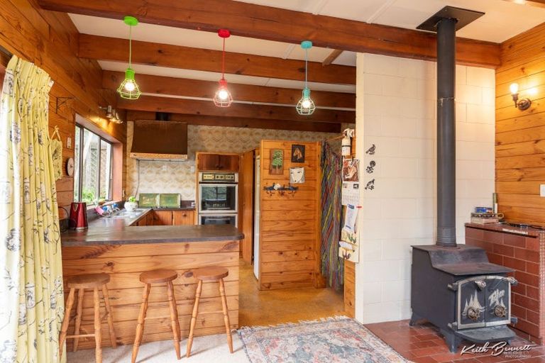 Photo of property in 695 Whitemans Valley Road, Whitemans Valley, Upper Hutt, 5371