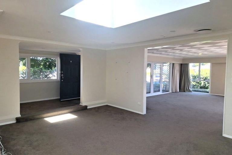Photo of property in 18 Craig Grove, Elderslea, Upper Hutt, 5018