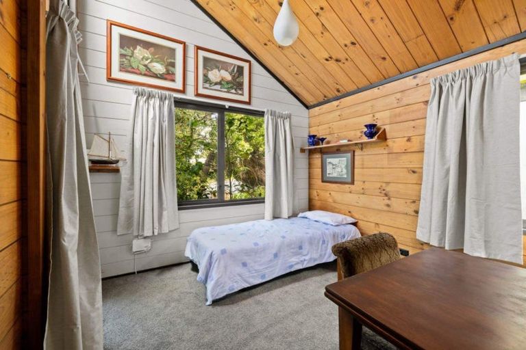 Photo of property in 2 Tui Grove, Paihia, 0200