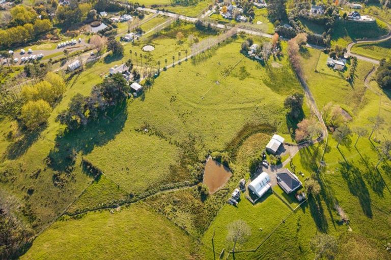 Photo of property in 391 Pine Valley Road, Dairy Flat, Silverdale, 0992