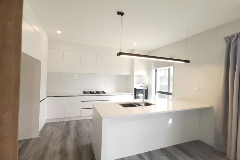 Photo of property in 5 Barrels Close, Kumeu, 0810