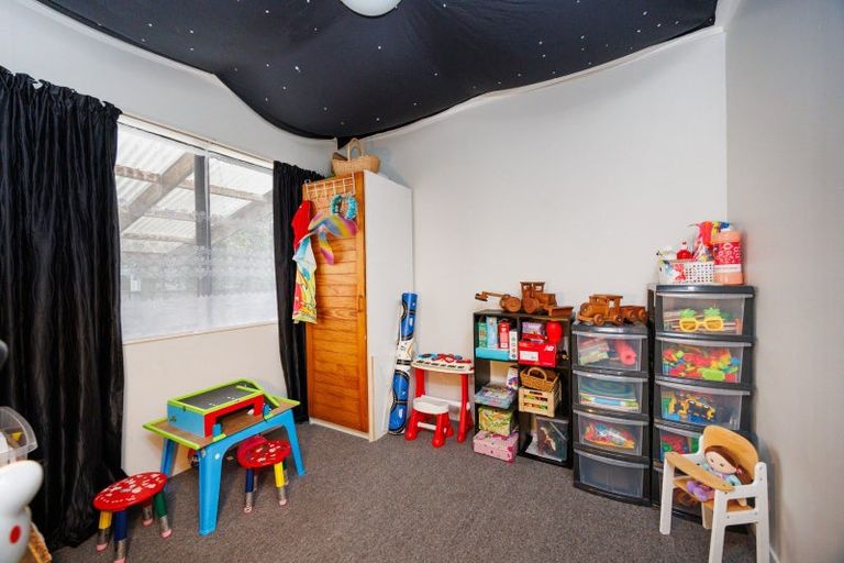 Photo of property in 92c Sherwill Street West, Feilding, 4702